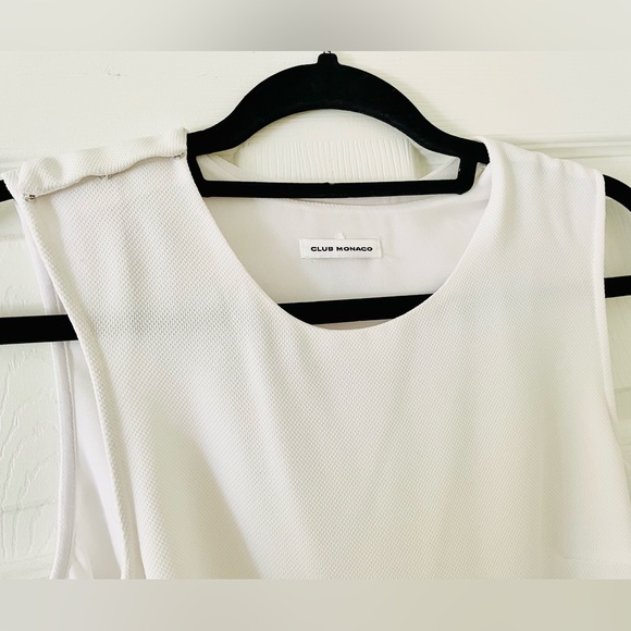 Chic and Adorable Club Monaco Romper - Picture 4 of 6